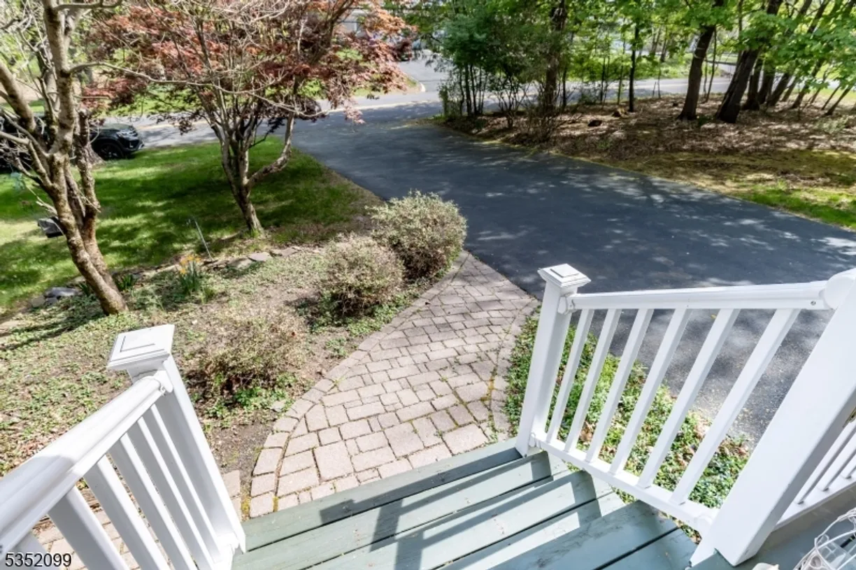 Central NJ/Bucks County, PA Real Estate | View 97 Bennington Pkwy | Listing