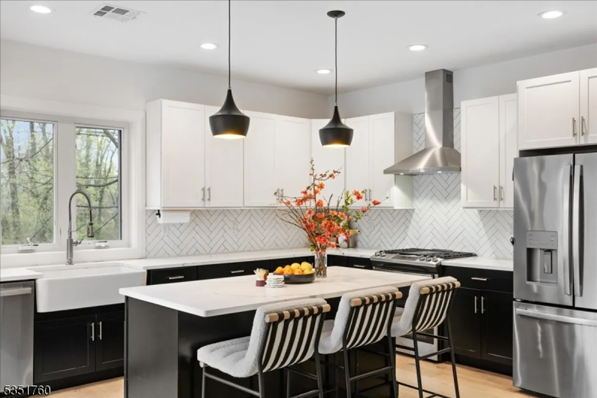 Central NJ/Bucks County, PA Real Estate | View 79 Wilson St | 3 Beds, 2 Baths
