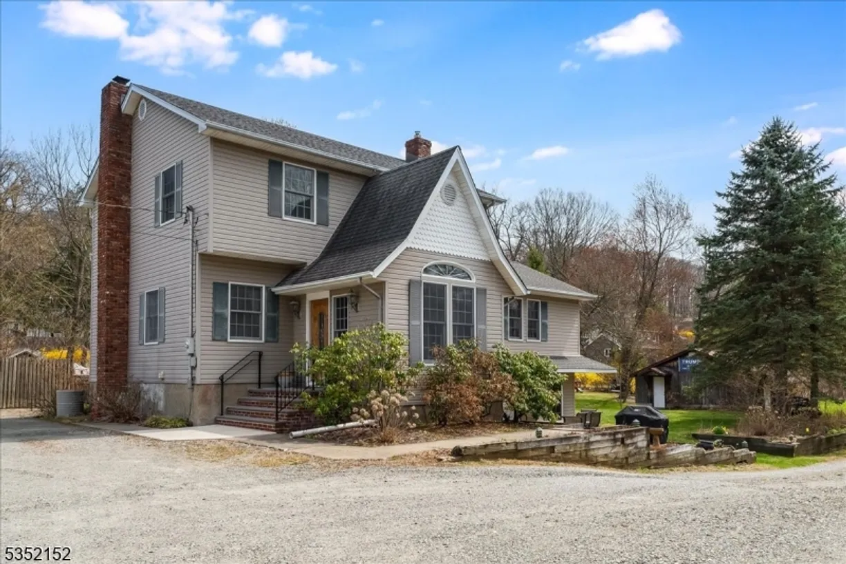 Bergen County Real Estate | View 73 B Fayson Lakes Rd | 3 Beds