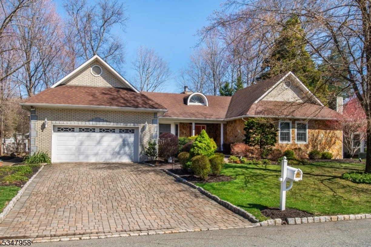 Jersey City/Hoboken Real Estate | View 10 Quincy Ct | 4 Beds, 2 Baths