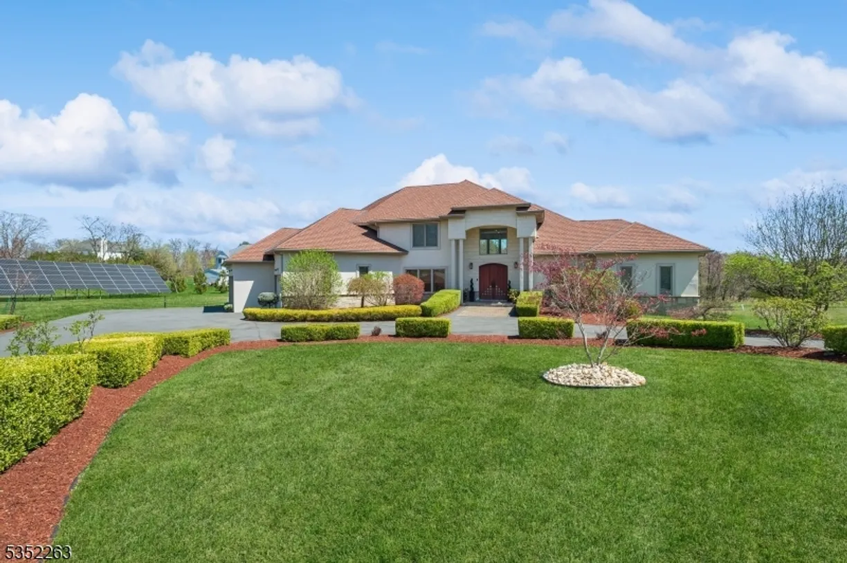 Rockland/Orange/NJ Real Estate | View 5 Holdman Pl | 6 Beds, 5 Baths