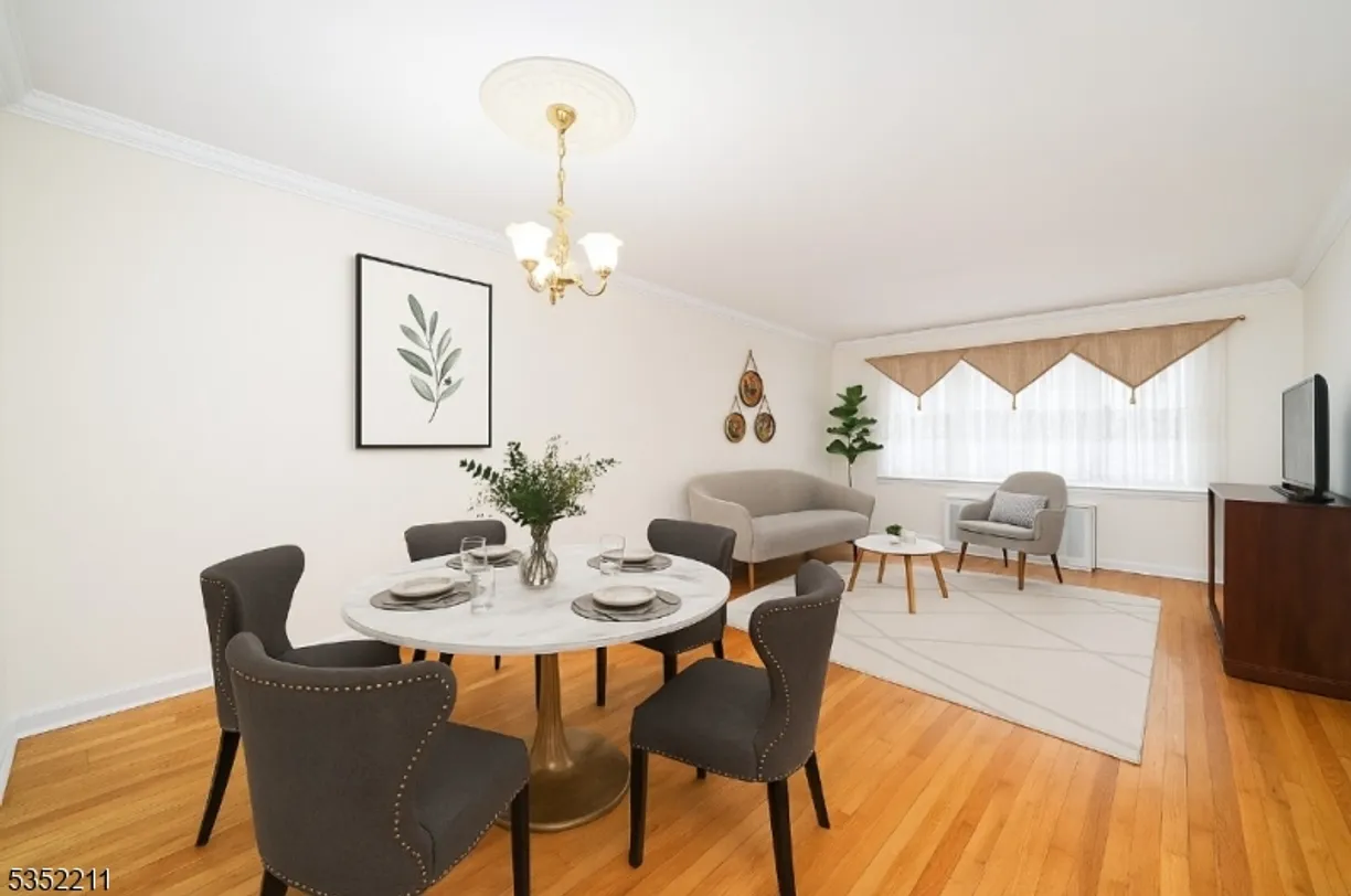 Jersey City/Hoboken Real Estate | View 605 Grove St, 8 | 1 Bath