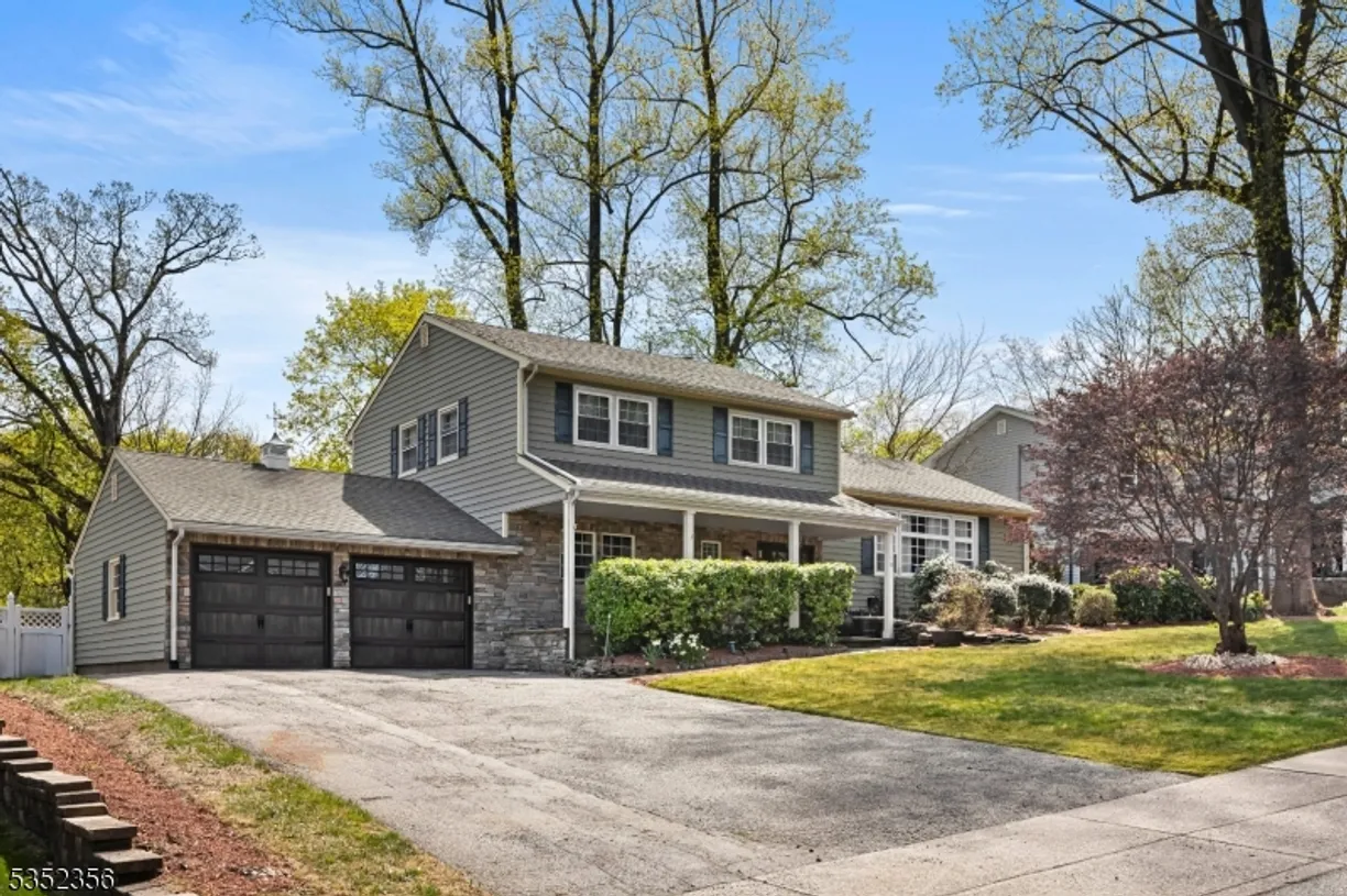 Jersey City/Hoboken Real Estate | View 16 Baldwin Ter | 4 Beds, 3 Baths