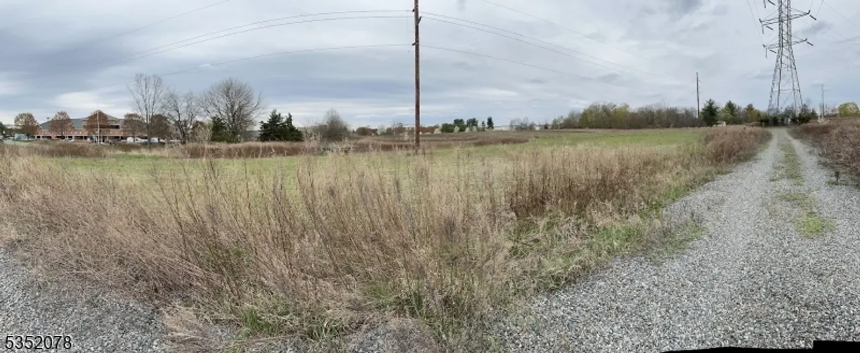 Central NJ/Bucks County, PA Real Estate | View 29 Royal Rd | Listing