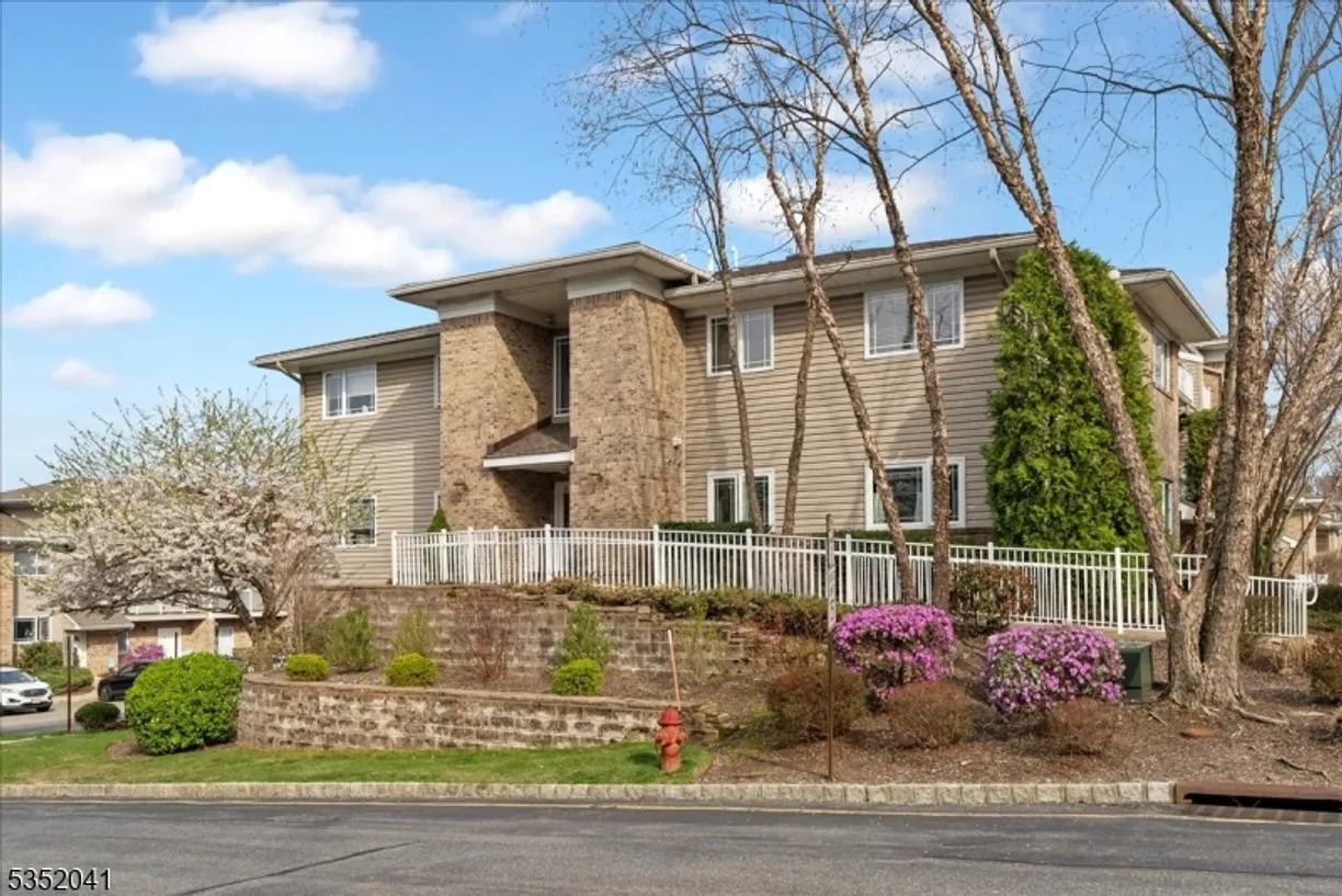 Bergen County Real Estate | View 8 Wilshire Ter, 8 | Listing