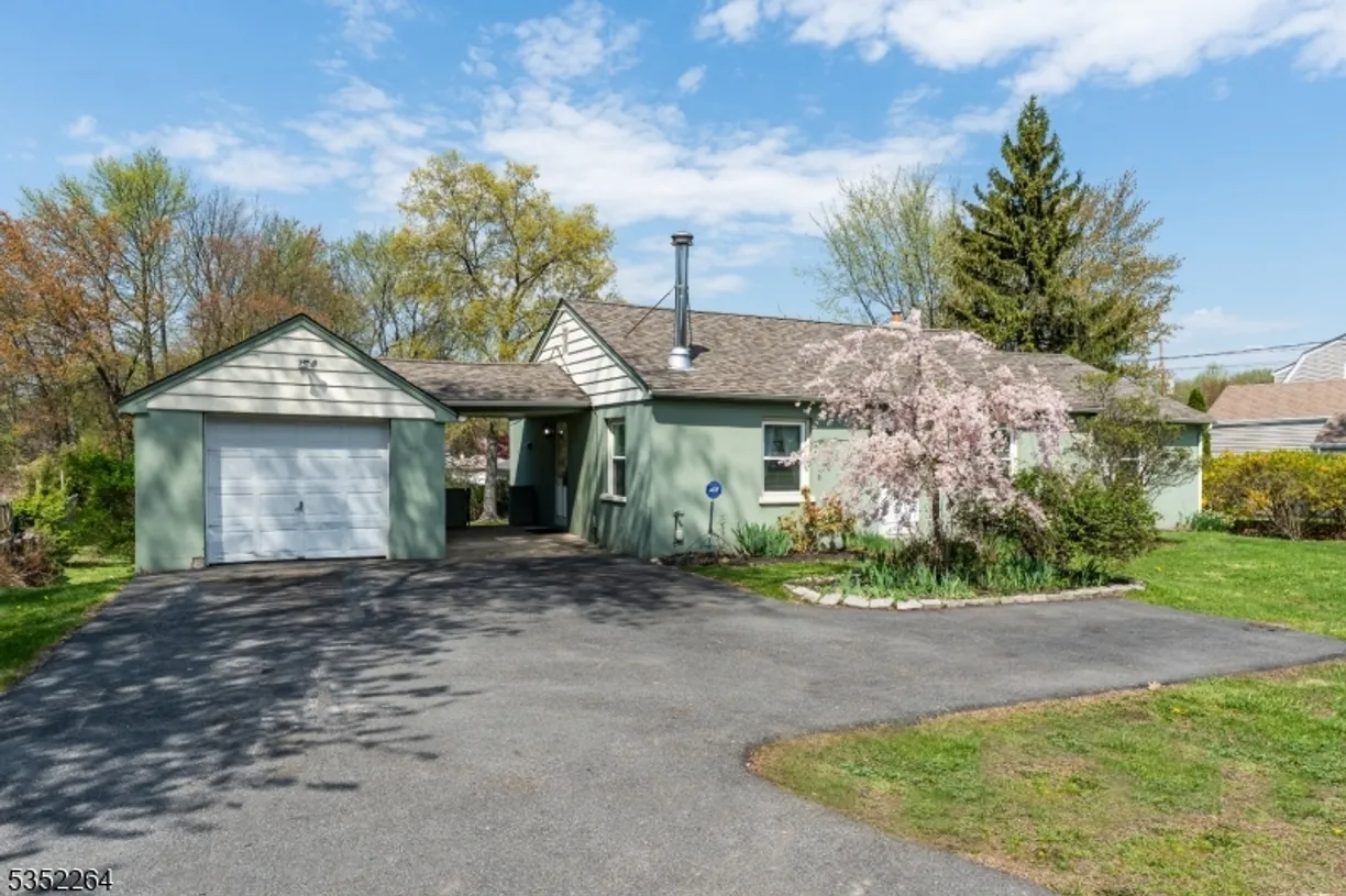 Jersey City/Hoboken Real Estate | View 281 Newark Pompton Tpke | Listing