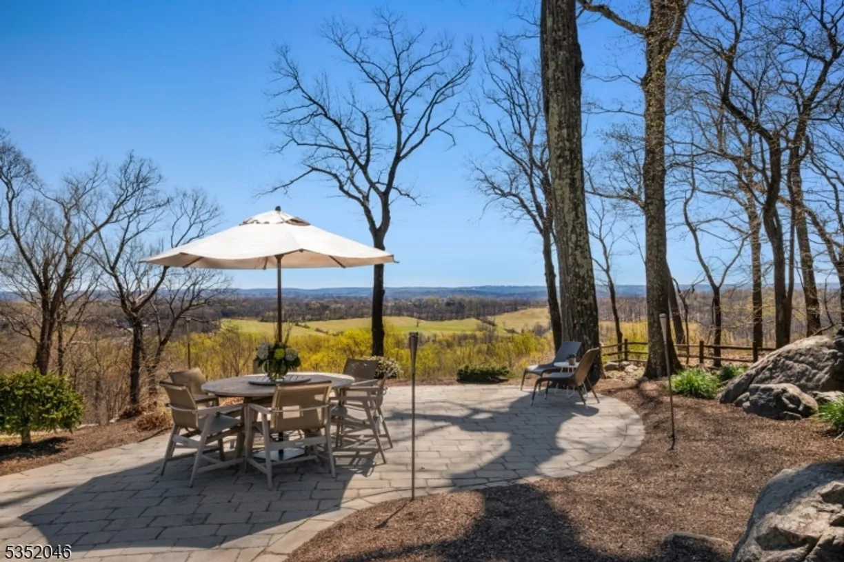 Jersey City/Hoboken Real Estate | View 190 Round Top Rd | Listing
