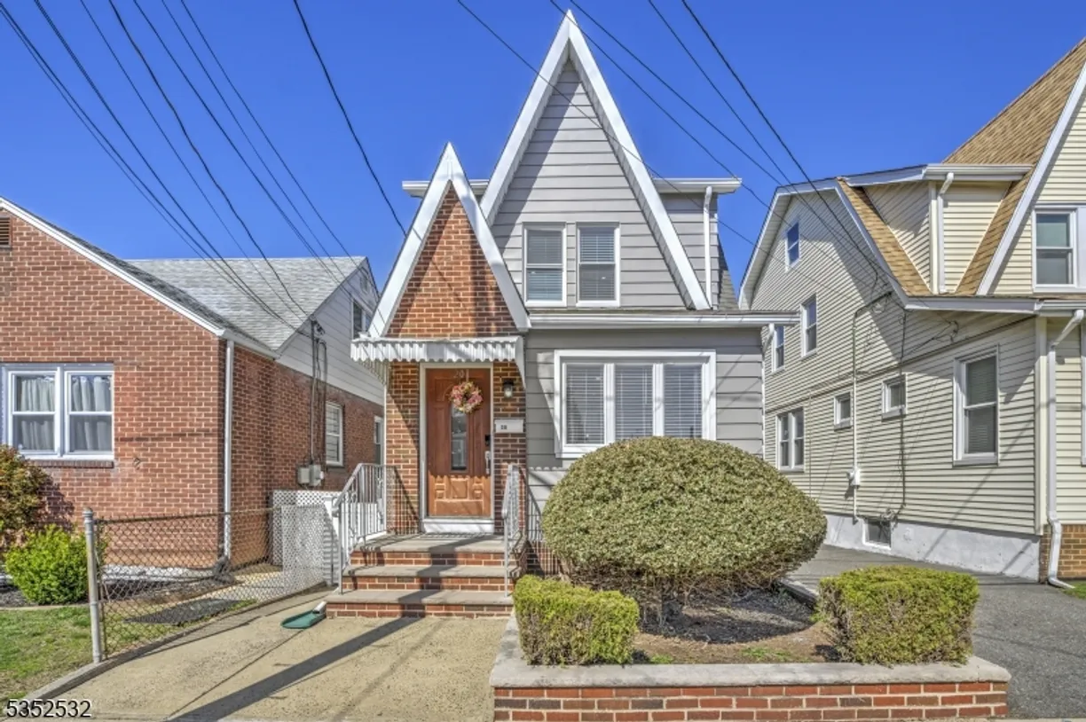 Jersey City/Hoboken Real Estate | View 20 Arlington Blvd | 3 Beds