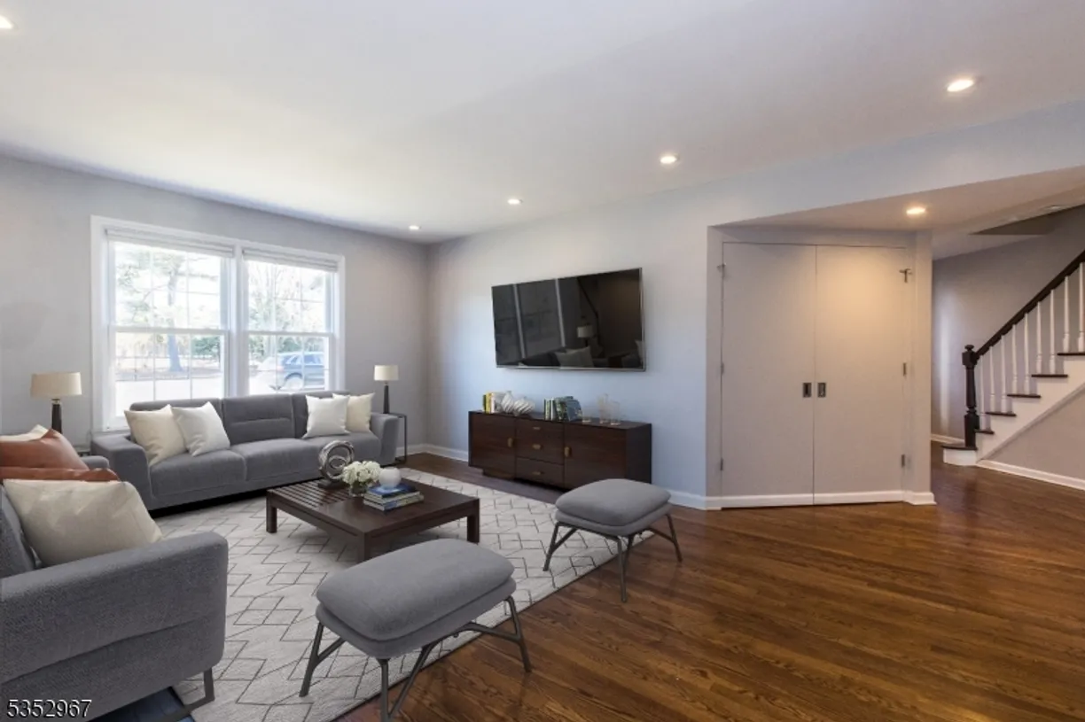 Jersey City/Hoboken Real Estate | View 126 Boyden Ave, D | Listing