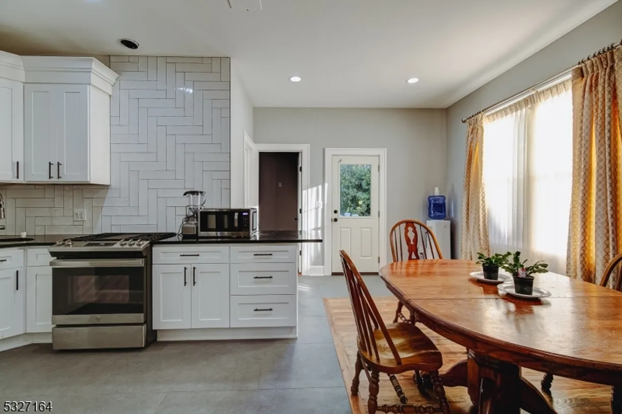 Rockland/Orange/NJ Real Estate | View 92 Steuben St | Listing