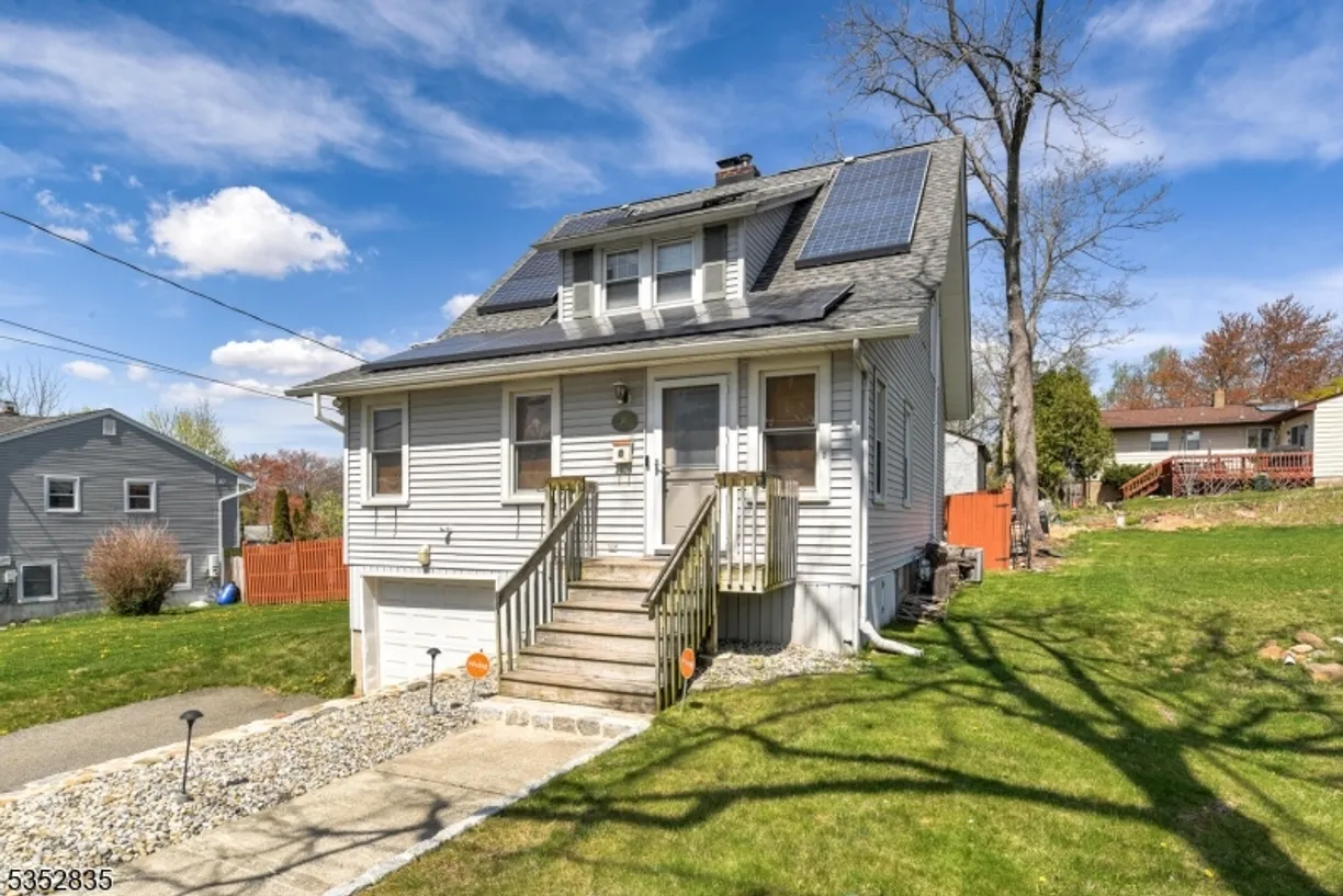 Jersey City/Hoboken Real Estate | View 45 Barrington Rd | Listing