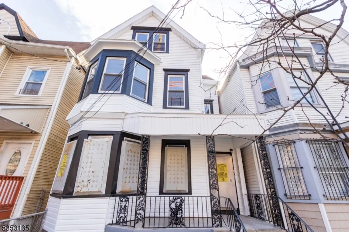 Rockland/Orange/NJ Real Estate | View 58 9Th Ave | Listing