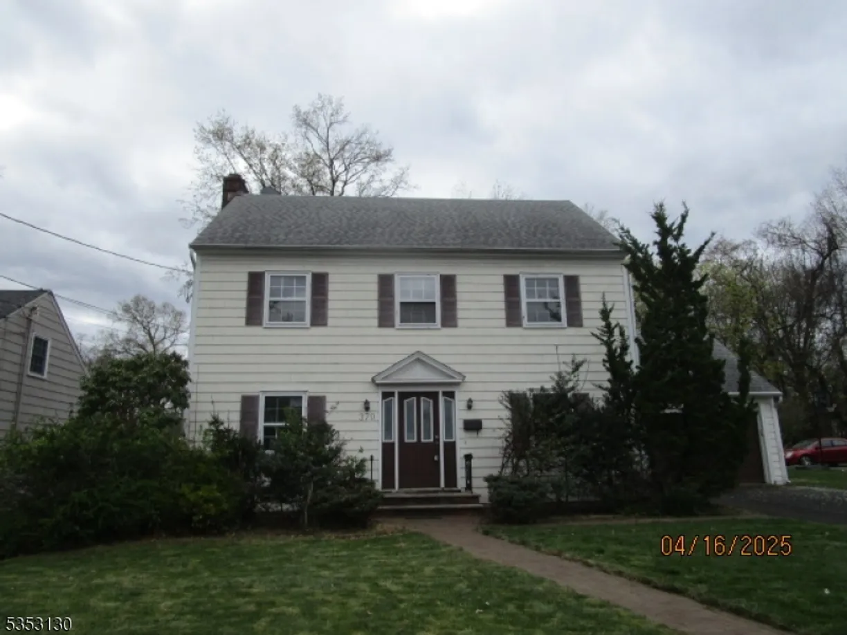 Jersey City/Hoboken Real Estate | View 370 Princeton Rd | 3 Beds, 1 Bath