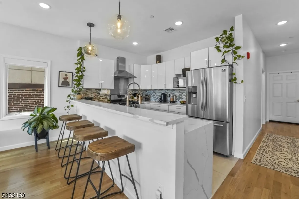 Jersey City/Hoboken Real Estate | View 936 Pavonia Ave, 3A | Listing