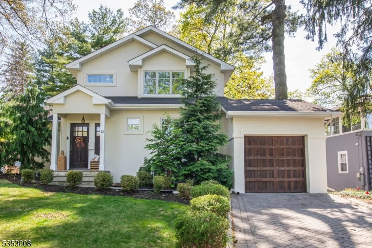 Jersey City/Hoboken Real Estate | View 22 Overlook Rd | 4 Beds, 2 Baths