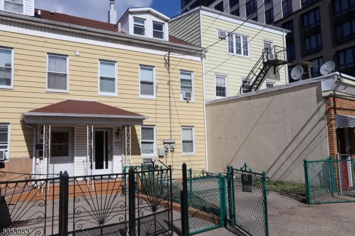 Jersey City/Hoboken Real Estate | View 87 Union St | Listing