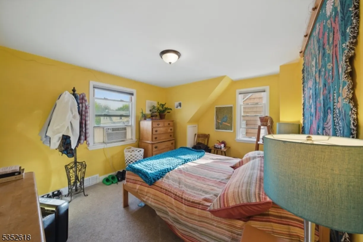 Jersey City/Hoboken Real Estate | View 17 N 11Th St | Listing