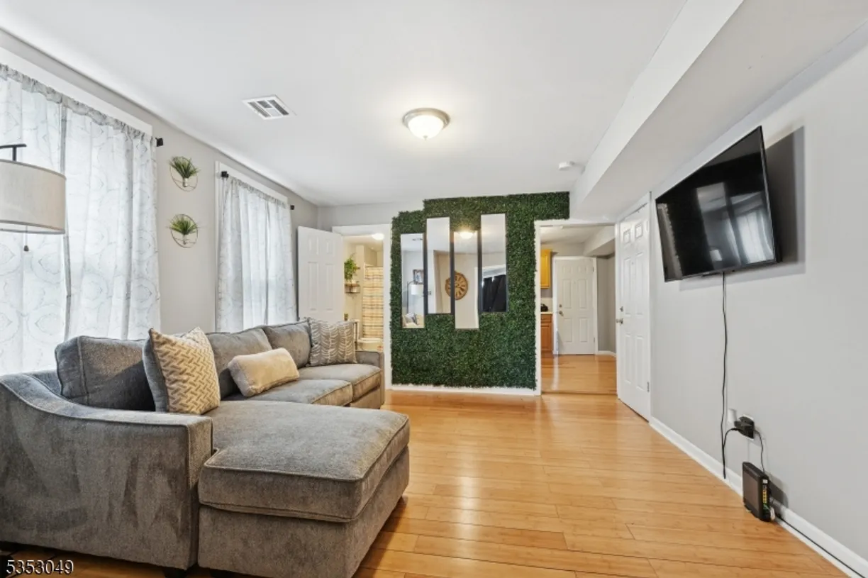 Rockland/Orange/NJ Real Estate | View 283 S 18Th St | Listing