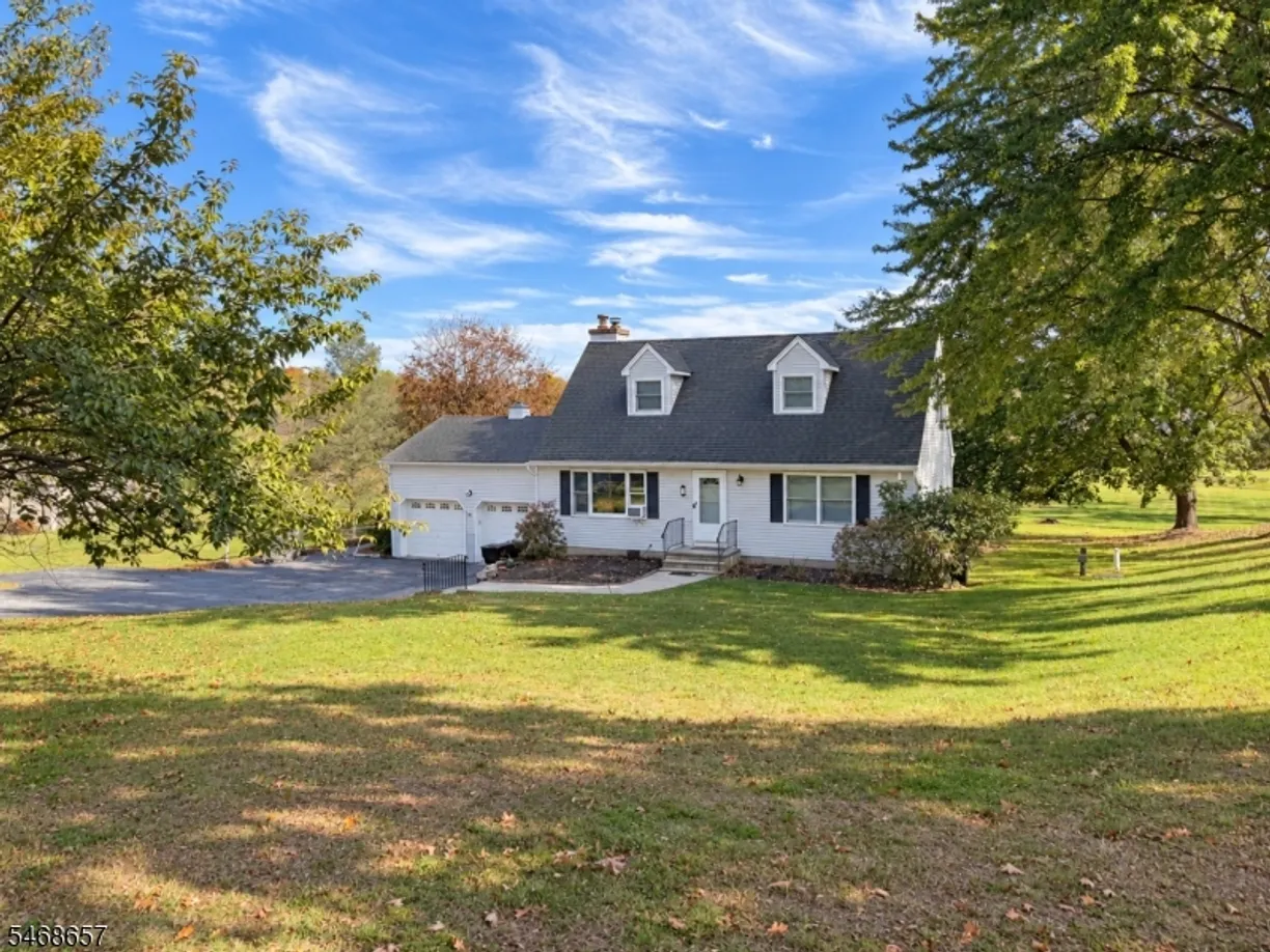 3 South Field Dr, Wantage Twp., NJ 07461 Property for rent