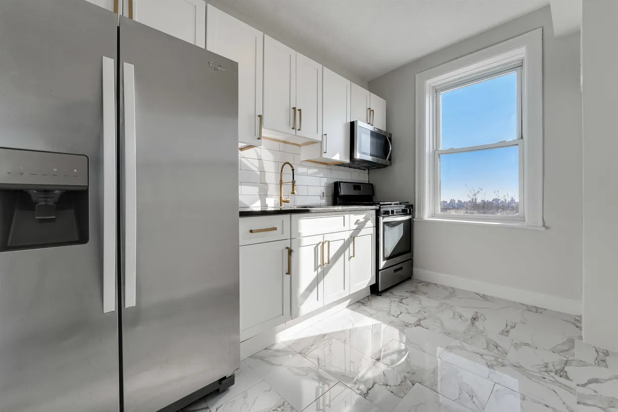 Jersey City/Hoboken Real Estate | View 7505 PALISADE AVE, D1 | 2 Beds, 1 Bath