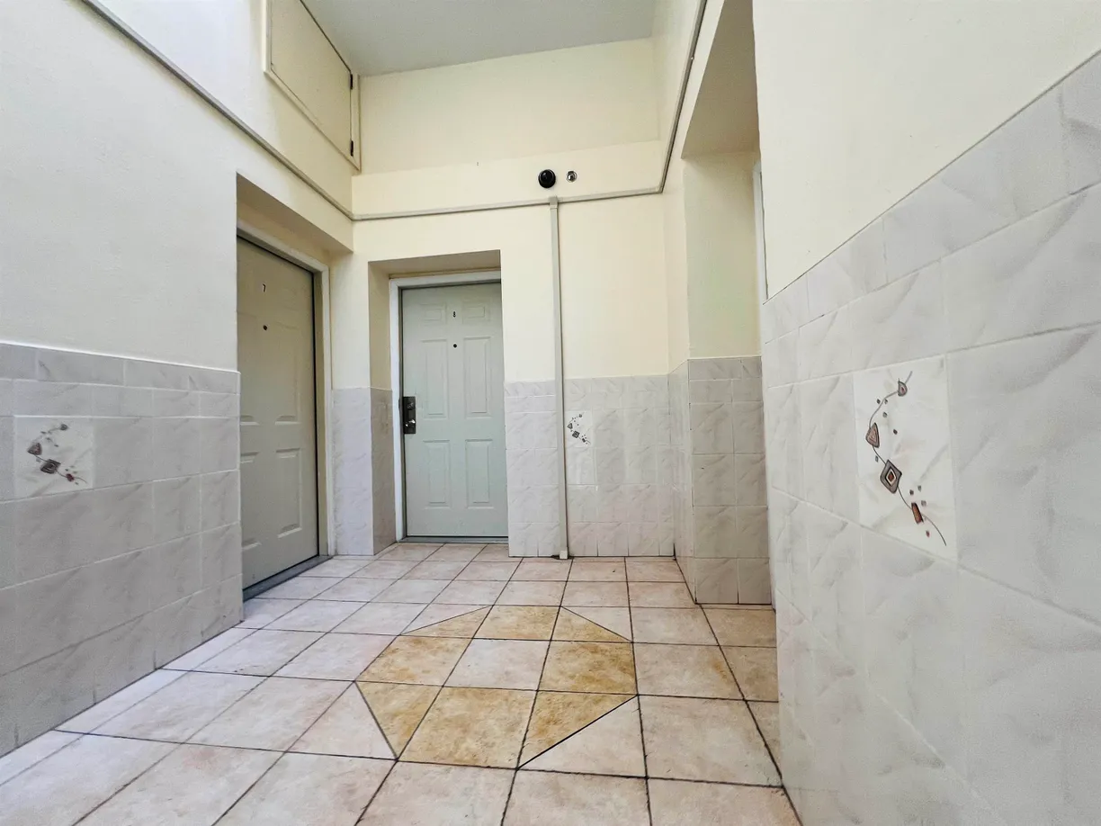 Rockland/Orange/NJ Real Estate | View 250 SOUTH ORANGE AVE, 4 | Listing