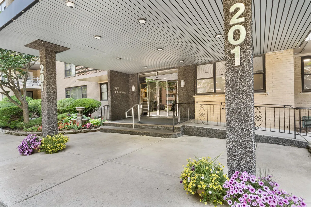 Jersey City/Hoboken Real Estate | View 201 ST PAULS AVE, 10M | 1 Bath