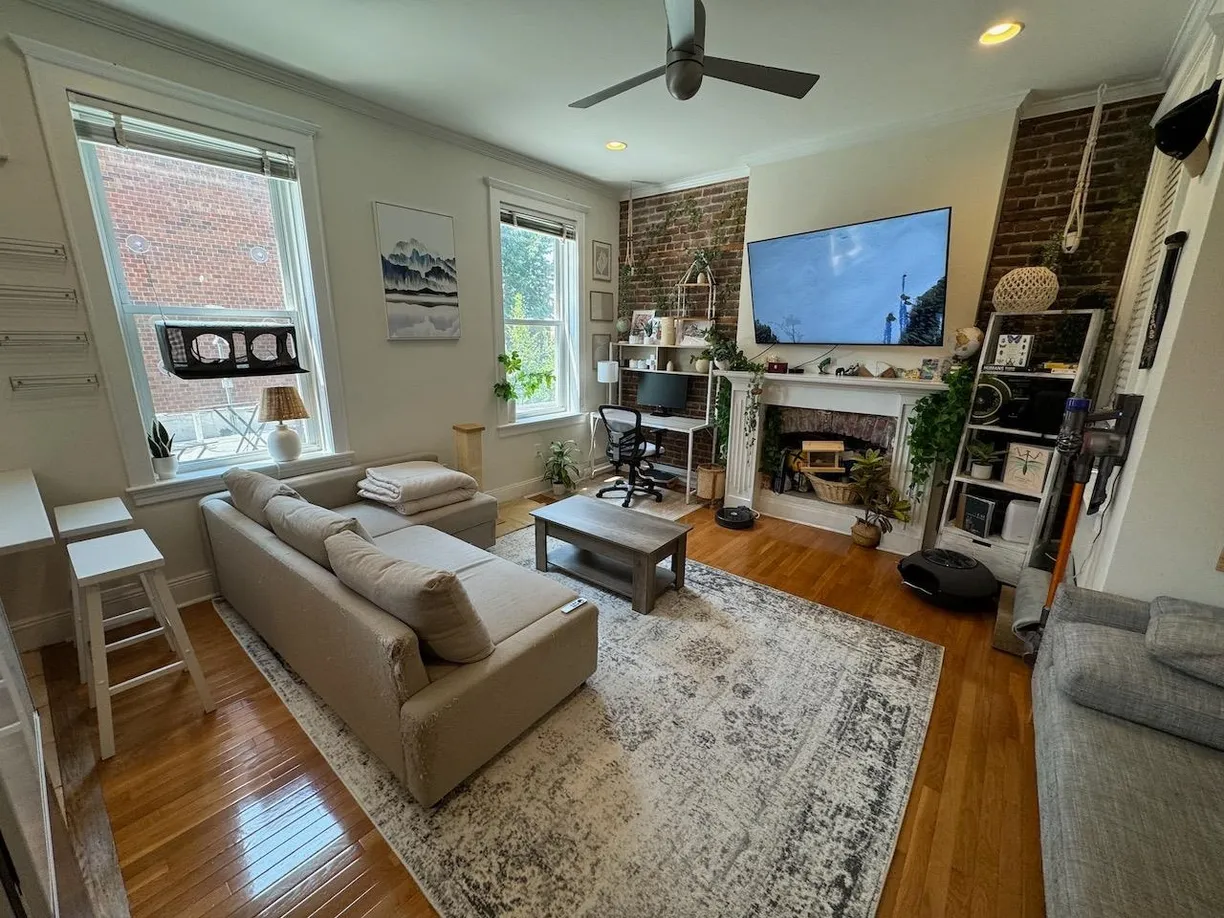 Jersey City/Hoboken Real Estate | View 473 JERSEY AVE, 302 | 2 Beds, 1 Bath