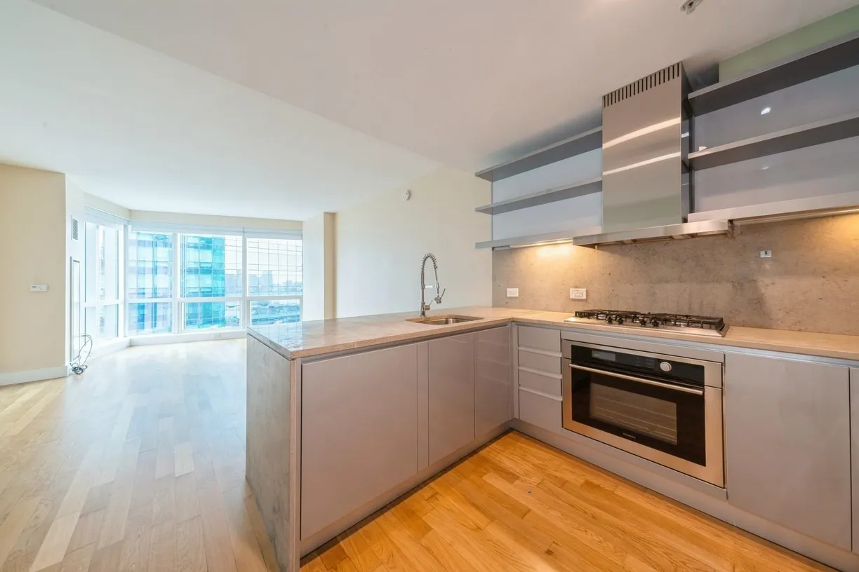 Jersey City/Hoboken Real Estate | View 77 HUDSON ST, 2301 | 1 Bath