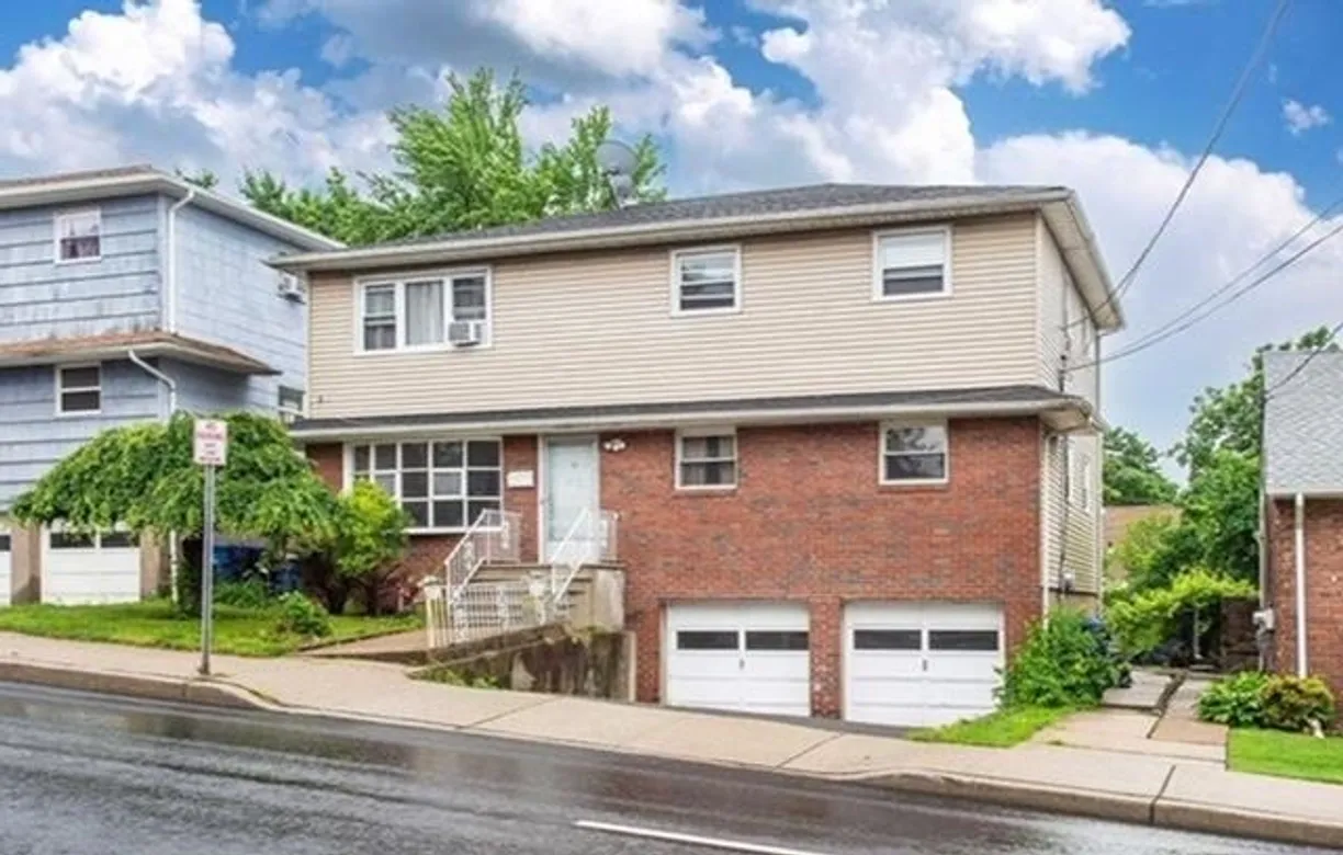 Jersey City/Hoboken Real Estate | View 413 ESSEX ST | 8 Beds, 3 Baths