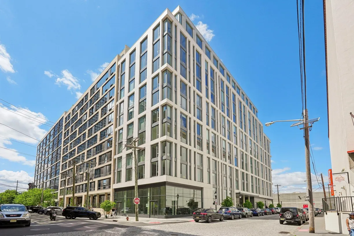 Jersey City/Hoboken Real Estate | View 144 1ST ST, 8K | 2 Beds, 2 Baths