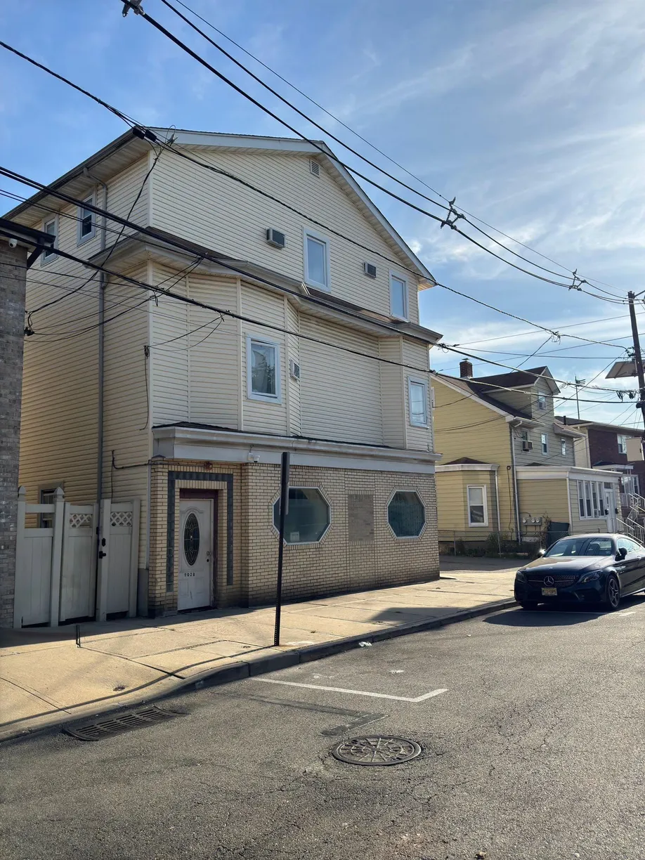 Jersey City/Hoboken Real Estate | View 9028 PALISADE PLAZA | Listing