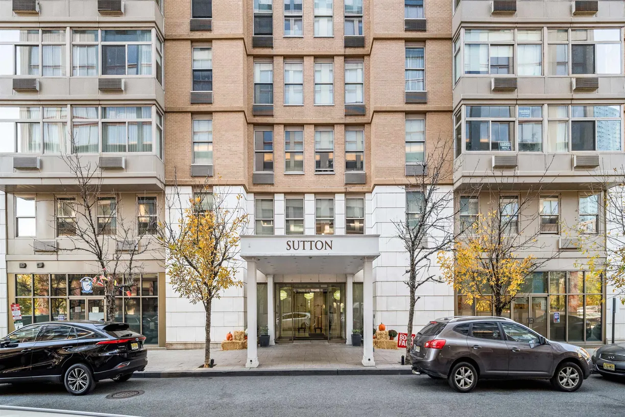 Jersey City/Hoboken Real Estate | View 10 REGENT ST, 507 | 2 Beds, 2 Baths