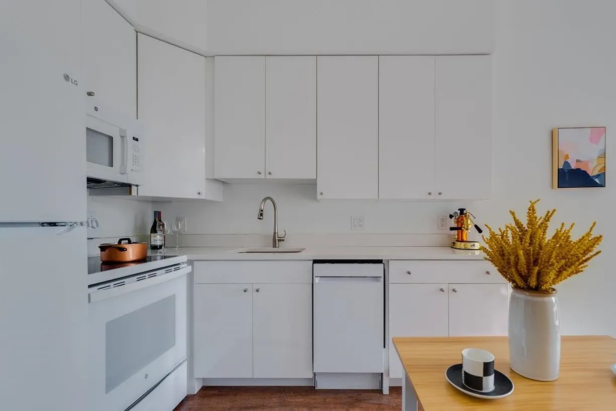 Jersey City/Hoboken Real Estate | View 253 ACADEMY ST, 211 | 1 Bath