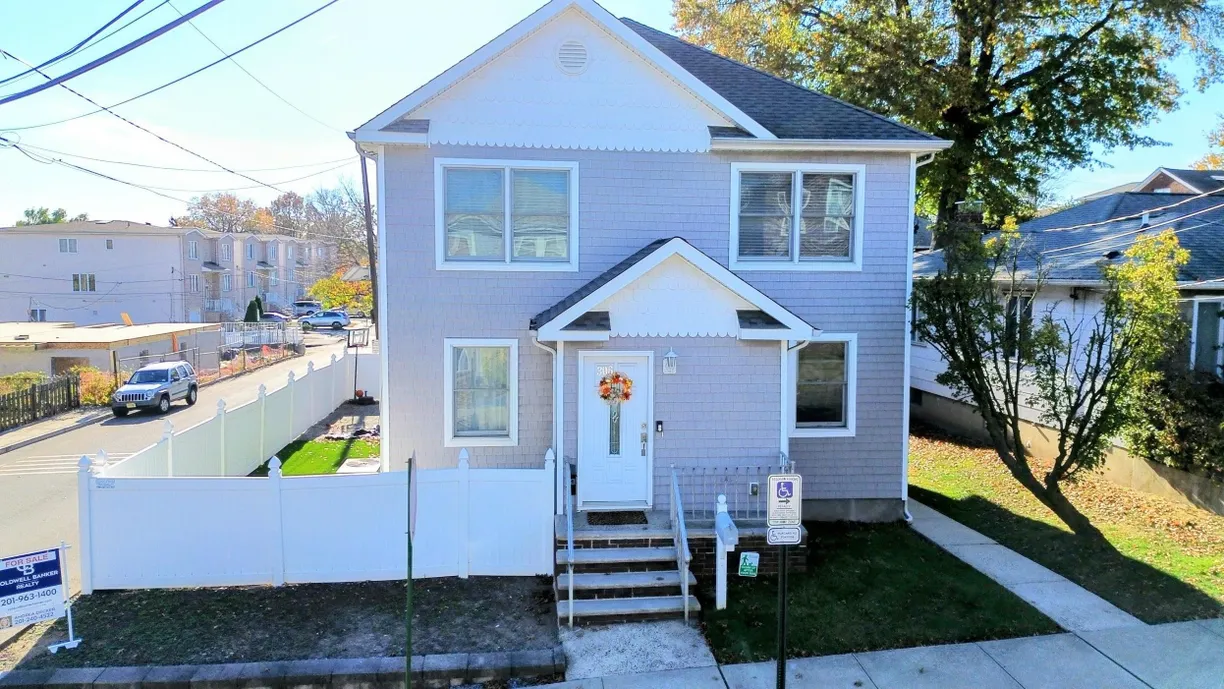 Jersey City/Hoboken Real Estate | View 306 LINCOLN AVE | 4 Beds, 2 Baths