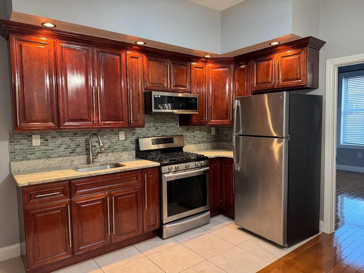Jersey City/Hoboken Real Estate | View 6603 BERGENLINE AVE, 2 | 2 Beds, 1 Bath