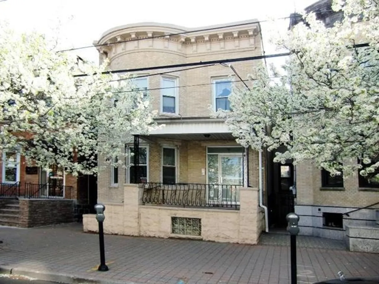 Jersey City/Hoboken Real Estate | View 319 60TH ST, 1 | Listing