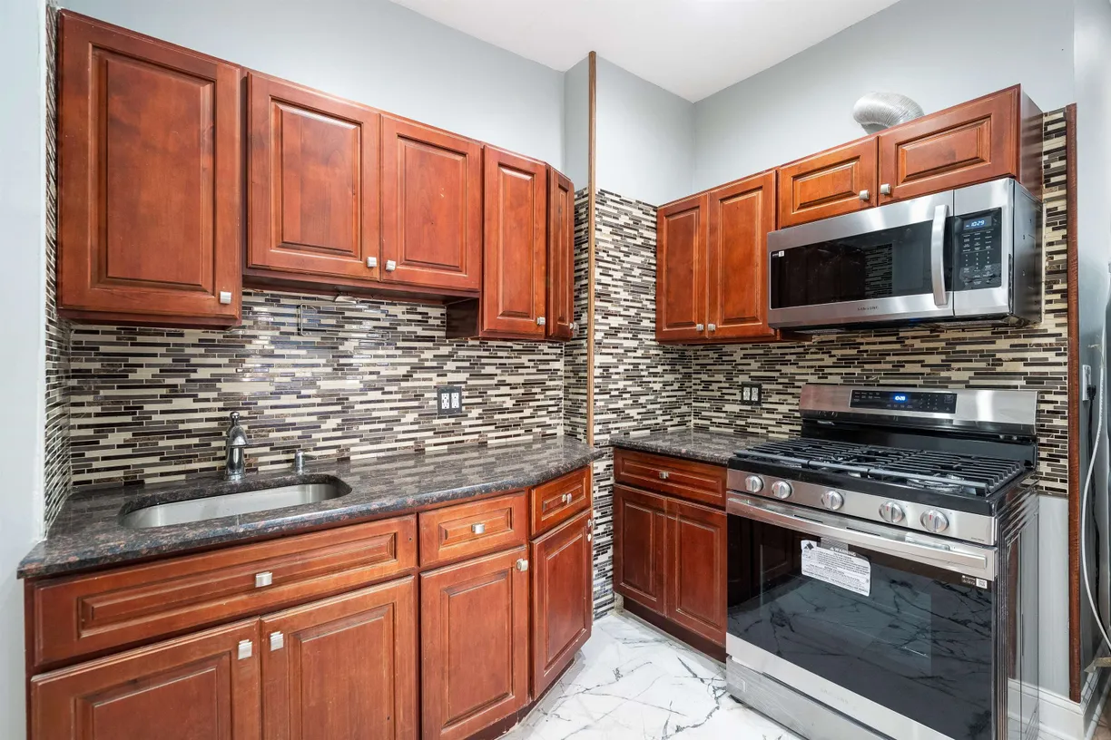 Jersey City/Hoboken Real Estate | View 120 WEST 23RD ST, 1F | 2 Beds, 1 Bath