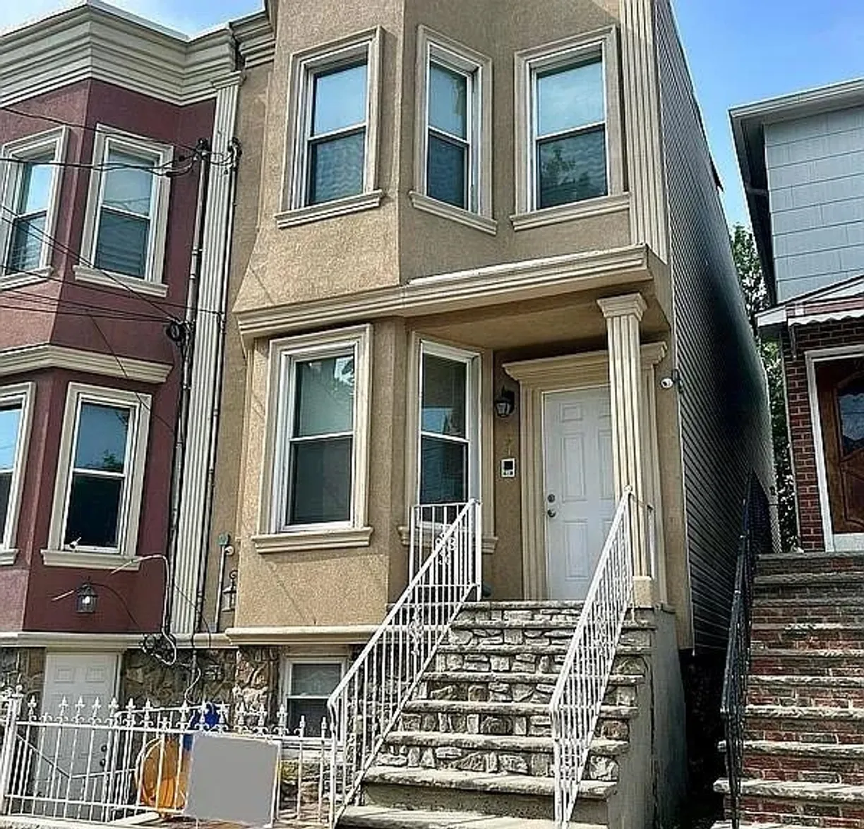 Jersey City/Hoboken Real Estate | View 91 LEONARD ST | 4 Beds, 4 Baths