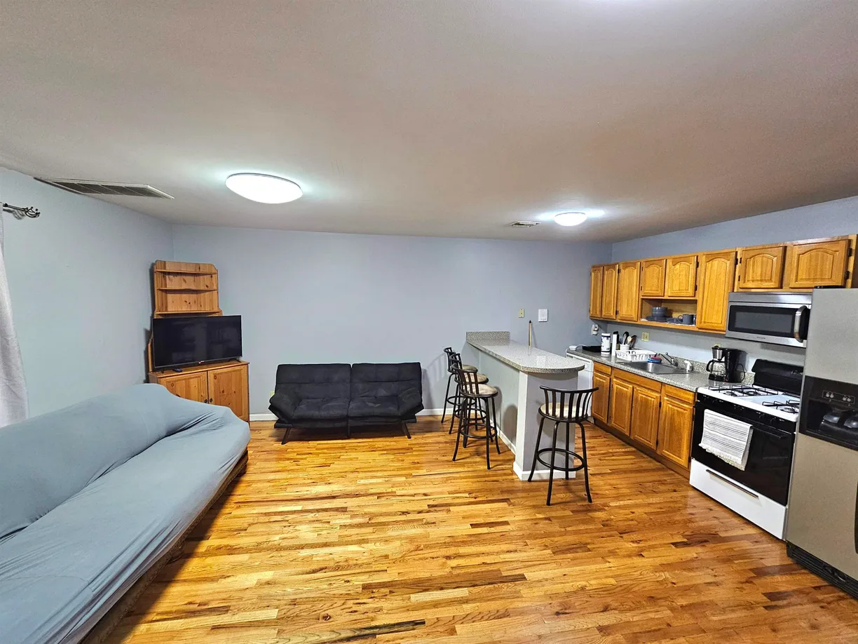 Jersey City/Hoboken Real Estate | View 4413 PARK AVE, 2L | Listing