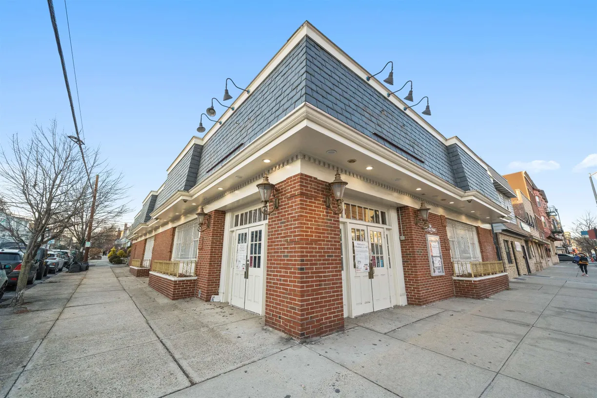 Jersey City/Hoboken Real Estate | View 861-863 BROADWAY