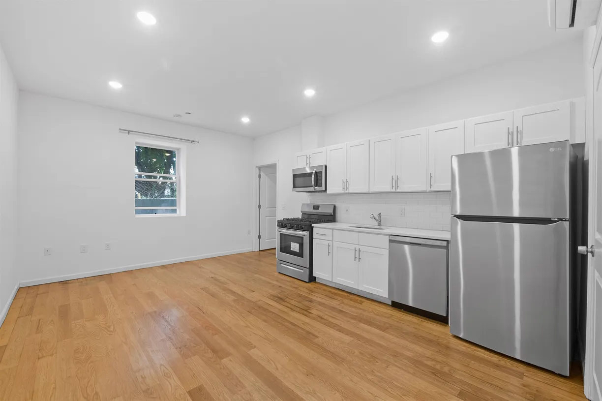 Jersey City/Hoboken Real Estate | View 60 COTTAGE ST, 1E | 1 Bed, 1 Bath
