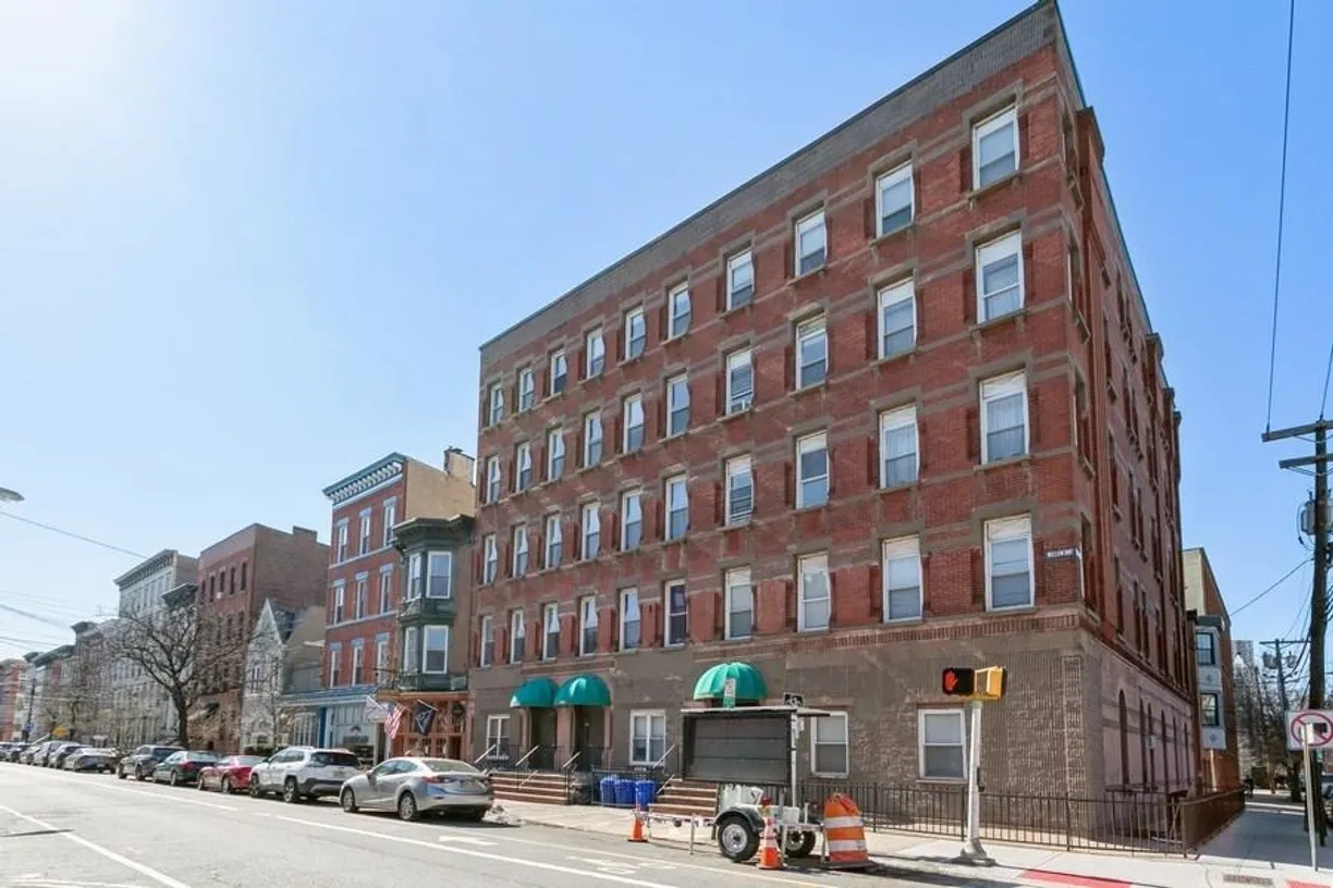 Jersey City/Hoboken Real Estate | View 1036 WILLOW AVE, 4 | 2 Beds, 1 Bath