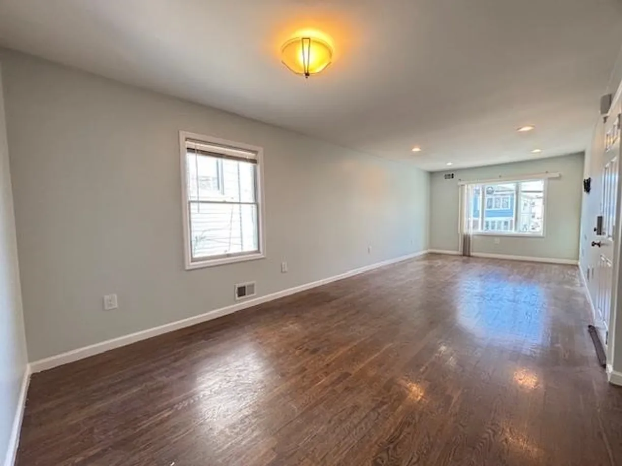 Jersey City/Hoboken Real Estate | View 22 LINDEN AVE, 2 | Listing