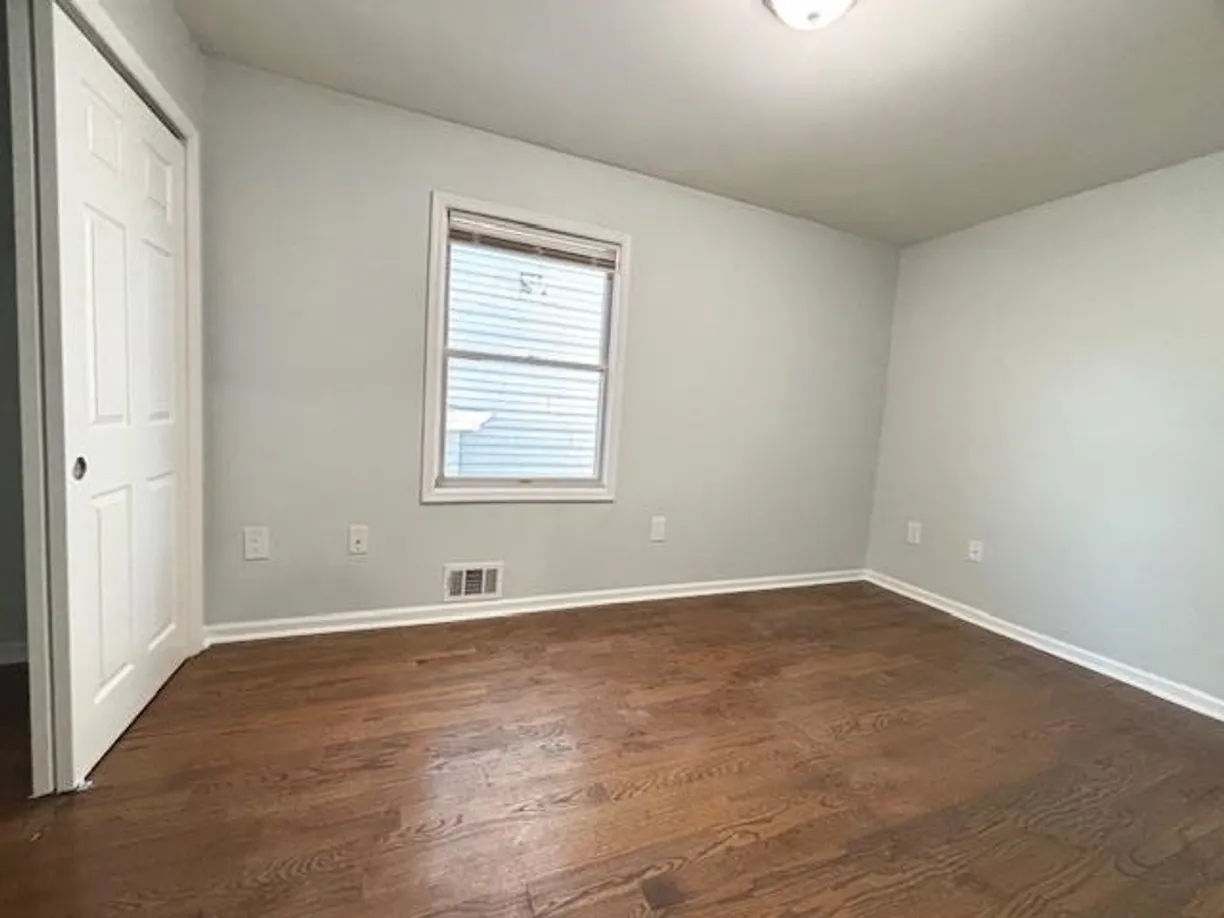 Jersey City/Hoboken Real Estate | View 22 LINDEN AVE, 2 | Listing