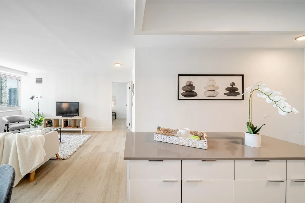 Jersey City/Hoboken Real Estate | View 100 MONTGOMERY ST, E,I,J | Listing