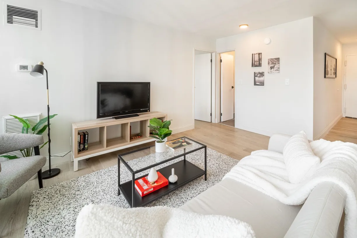 Jersey City/Hoboken Real Estate | View 100 MONTGOMERY ST, E,I,J | Listing