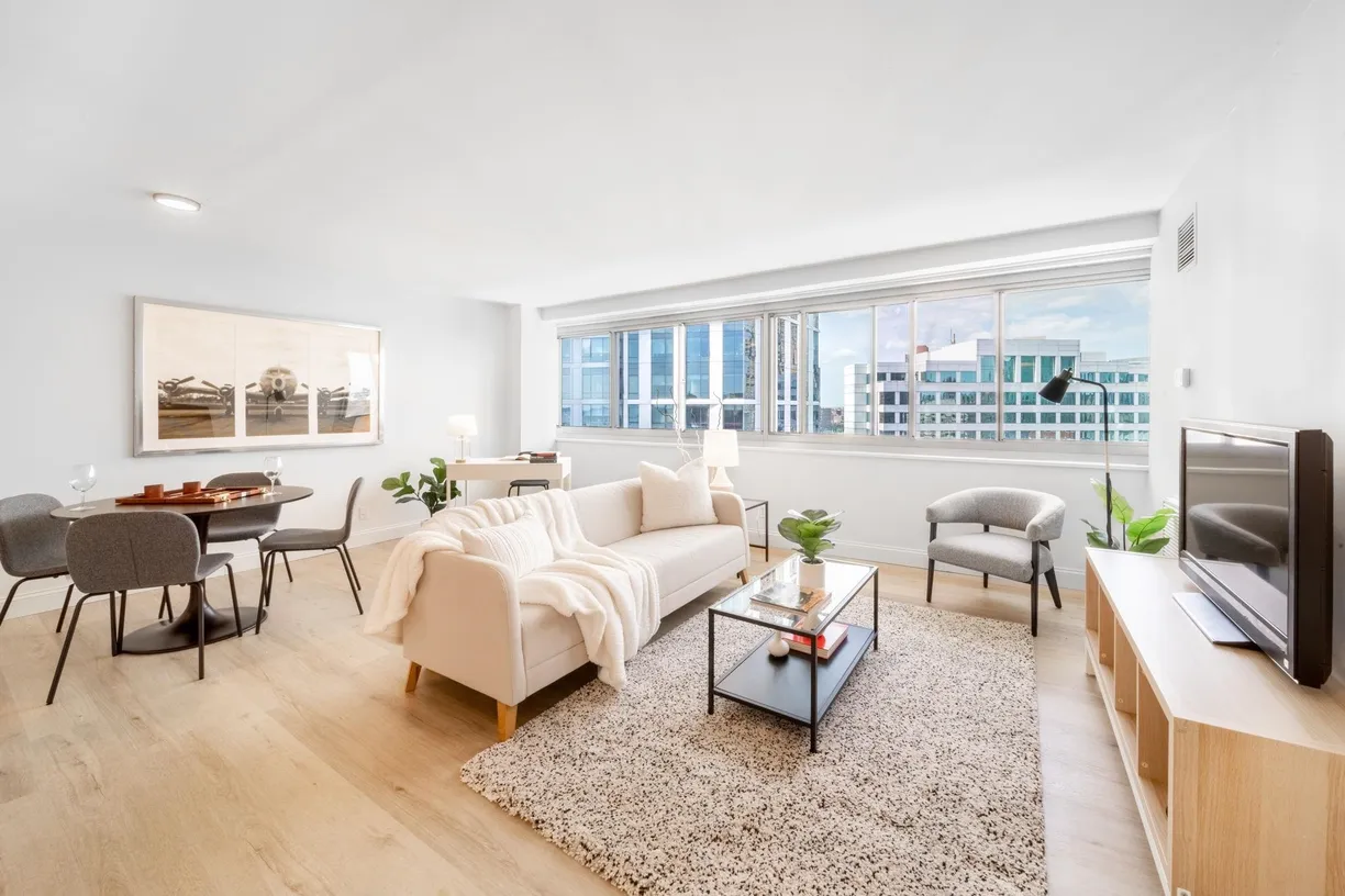 Jersey City/Hoboken Real Estate | View 100 MONTGOMERY ST, E,I,J | 1 Bed, 1 Bath