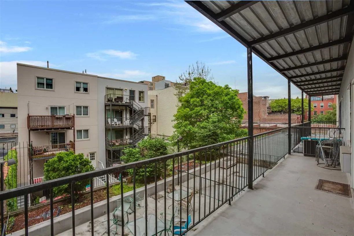 Jersey City/Hoboken Real Estate | View 204 GRAND ST, 3A | 2 Beds, 1 Bath