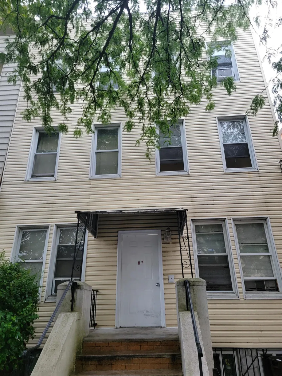 Jersey City/Hoboken Real Estate | View 87 WALES AVE, 4 | 2 Beds, 1 Bath