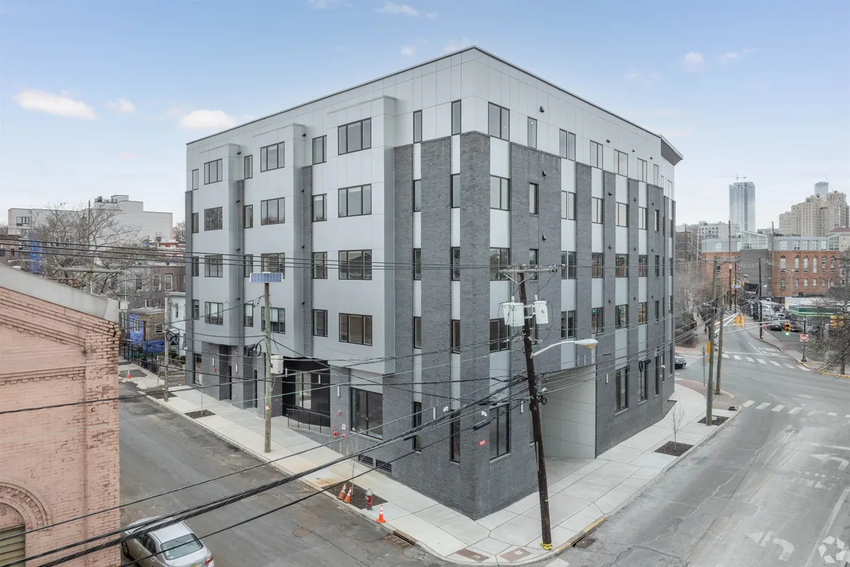 Jersey City/Hoboken Real Estate | View 475 COMMUNIPAW AVE, 508 | 1 Bed, 1 Bath